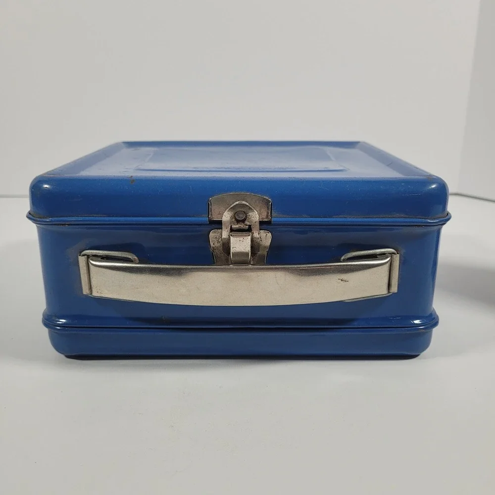 Vintage Blue Metal Lunch Box with Red Striped Thermos Cork Stopper Made in USA - Picture 10 of 15